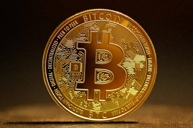 A picture of a bitcoin coin